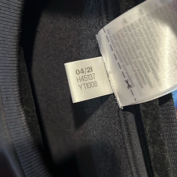 ADIDAS X FARM RIO PRINT LOOSE CROPPED FLEECE
LOGO SWEATSHIRT SMALL - Picture 6 of 8